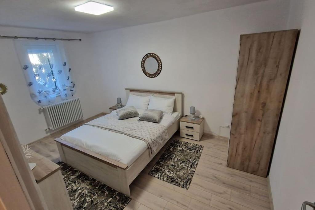 Apartament Coco Codlea Exterior foto